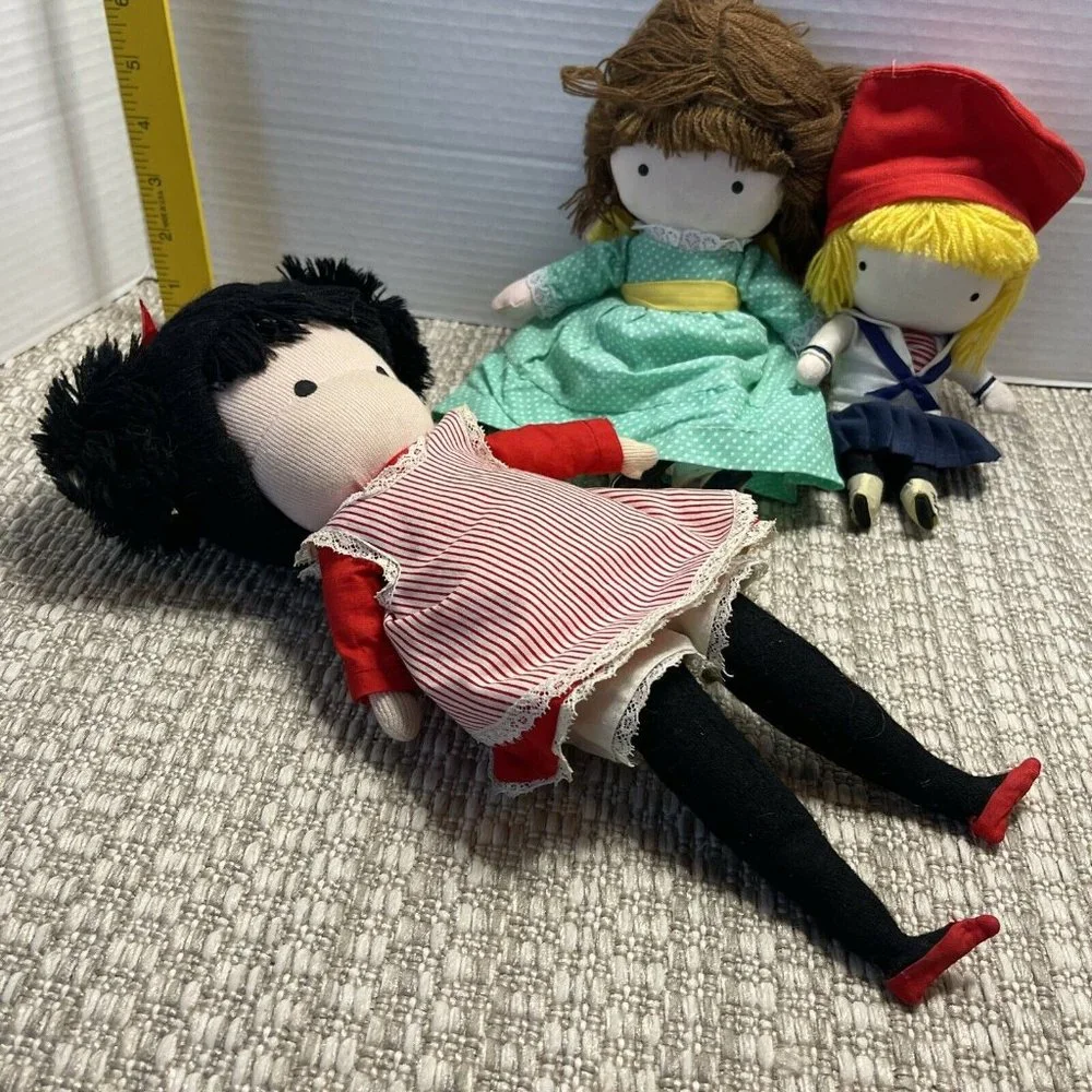 Vintage Set of 3 girl‎ female ragdolls
